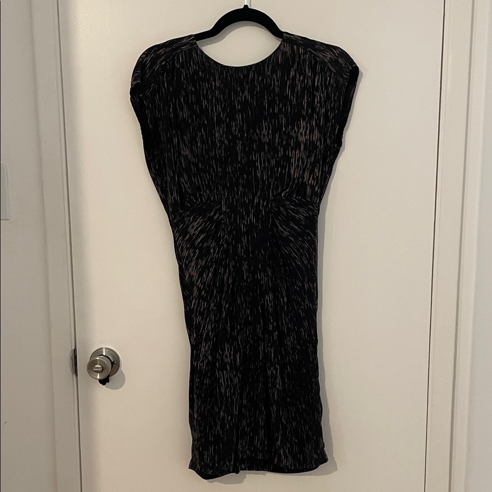 No. 6 Store Black Patterned Short Sleeve Shift Dress